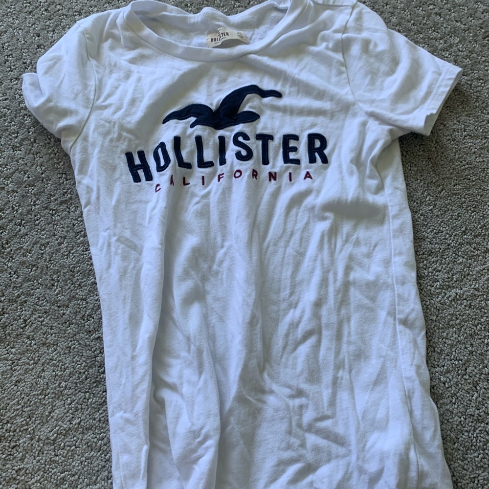 Hollister logo white shirt